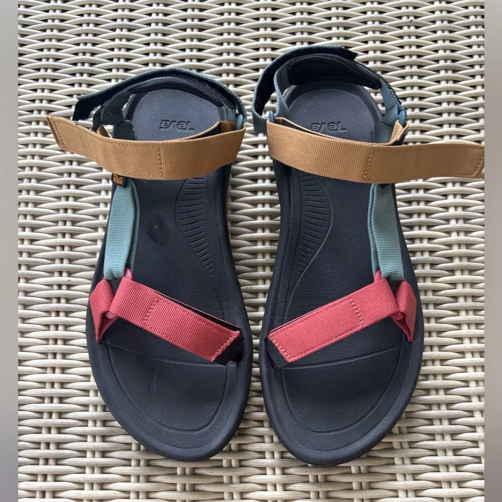 Teva Men’s Hurricane XLT2 Sandals 13‎ hiking vacation outdoors beach